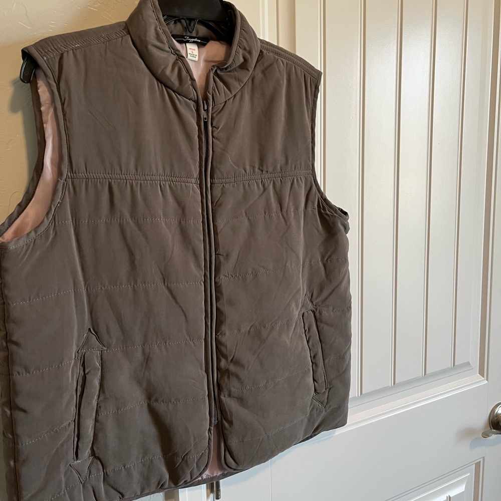 Mauve/light brown vest size large